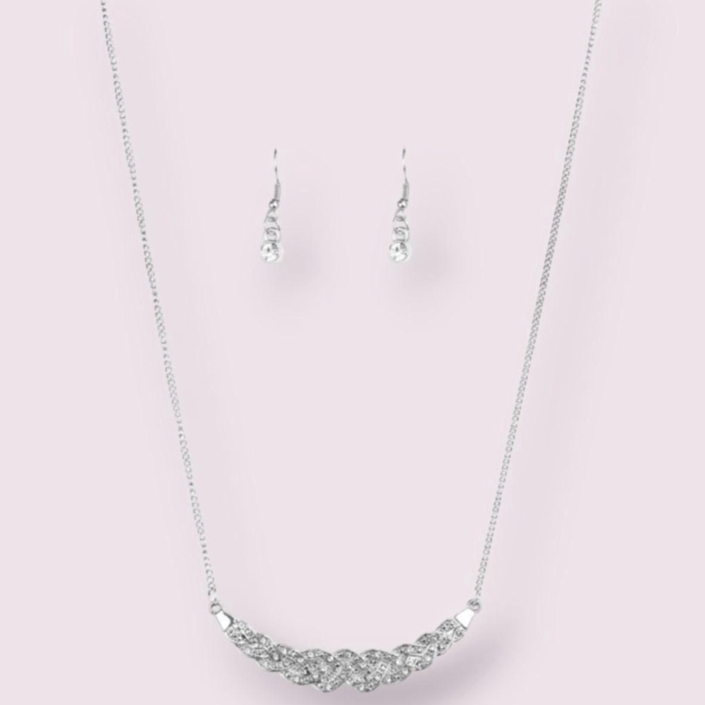 Vintage Paparazzi Silver Twisted Necklace and Earring Set